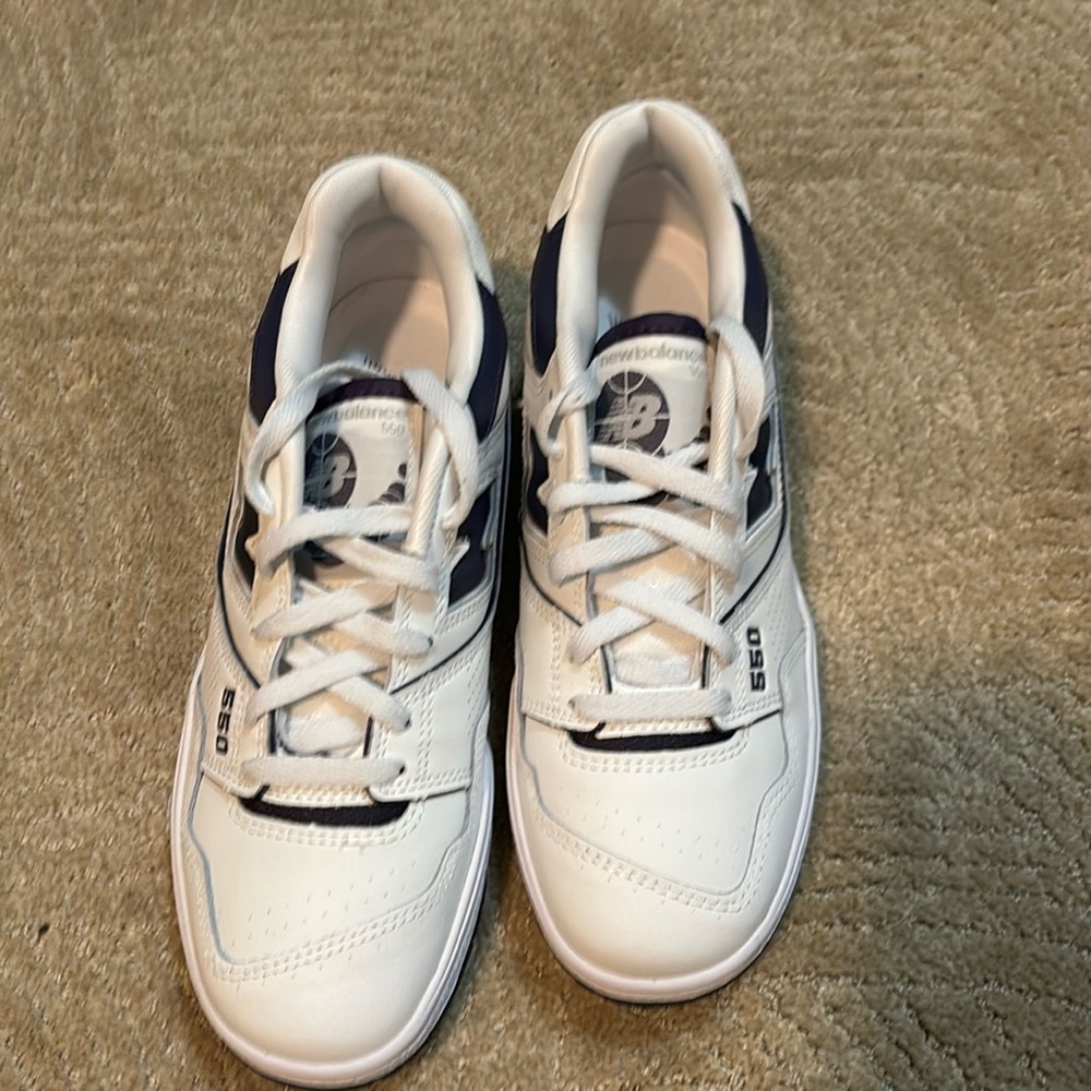 New Balance 550 Sneakers Size 8